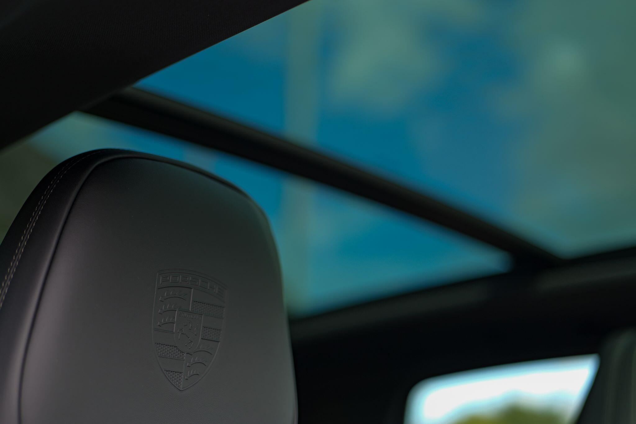 Porsche Cayenne view 15