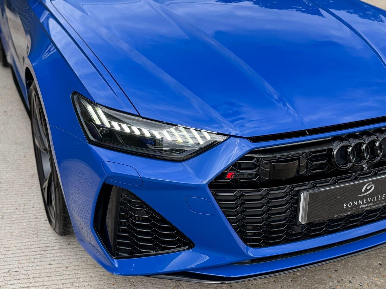 Audi RS6 Avant view 20