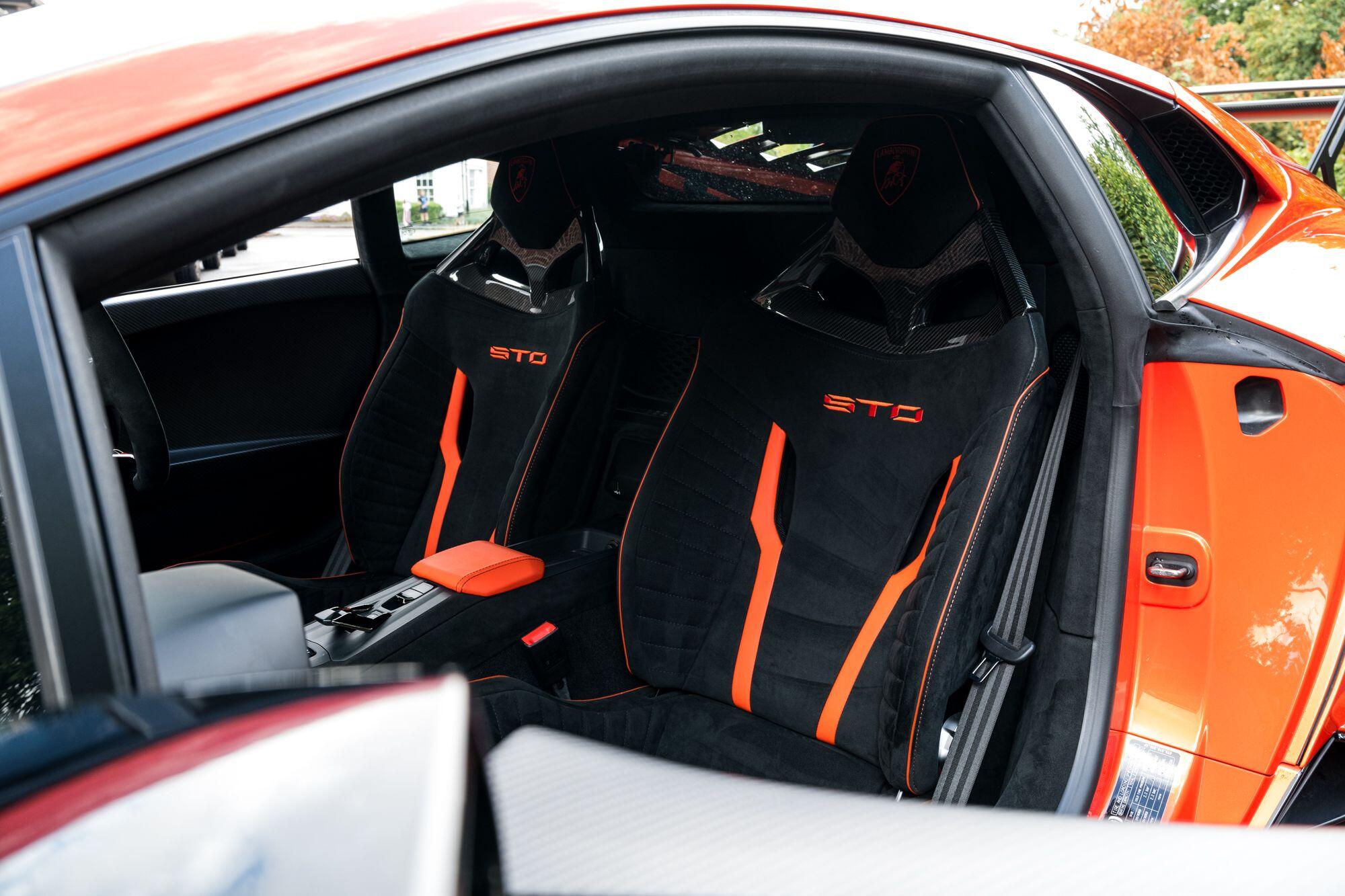 Lamborghini Huracan view 54