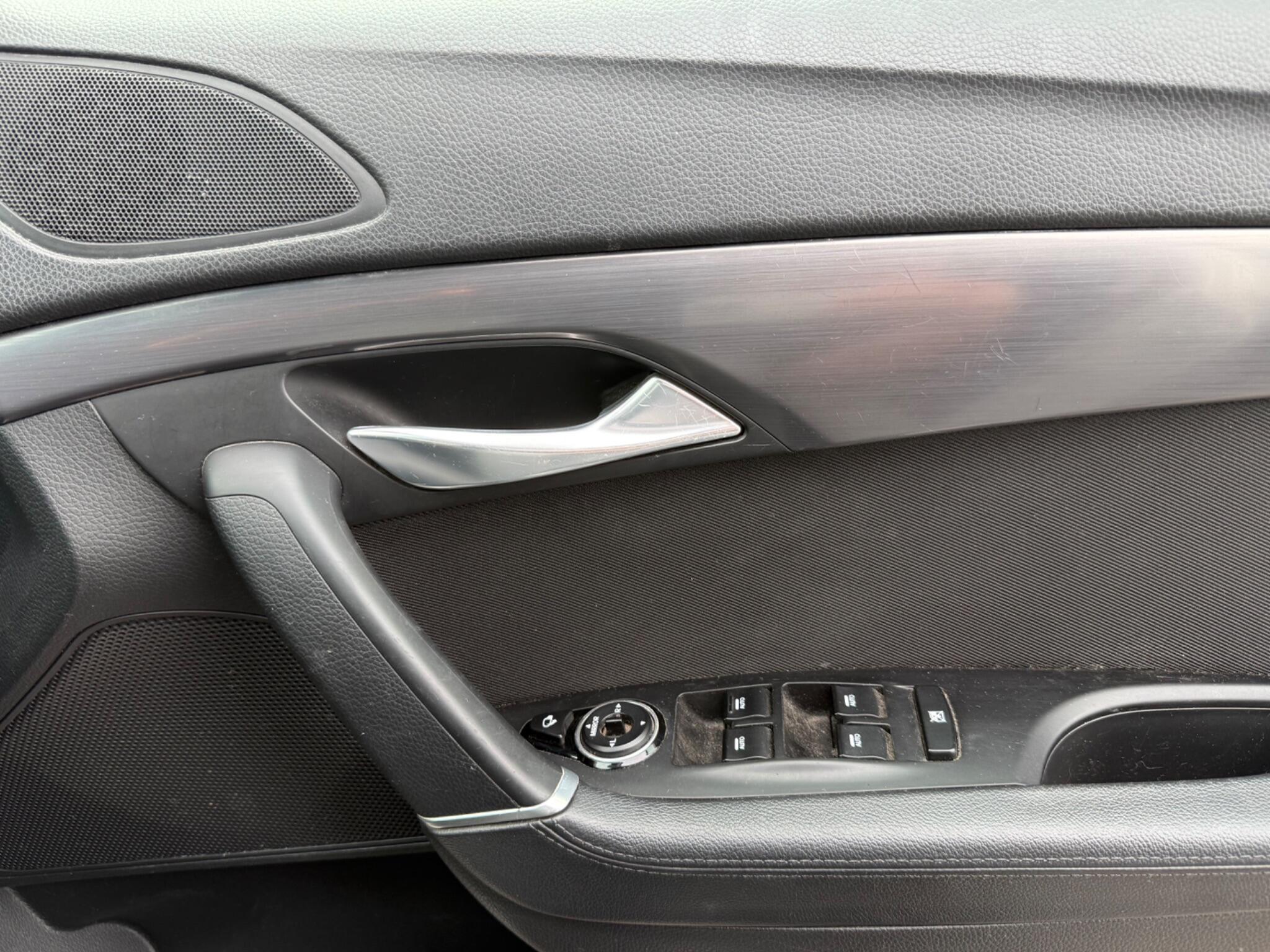 Hyundai I40 view 5