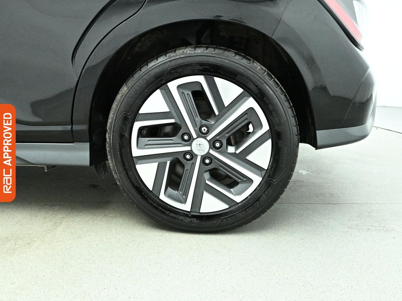 Hyundai Kona view 29