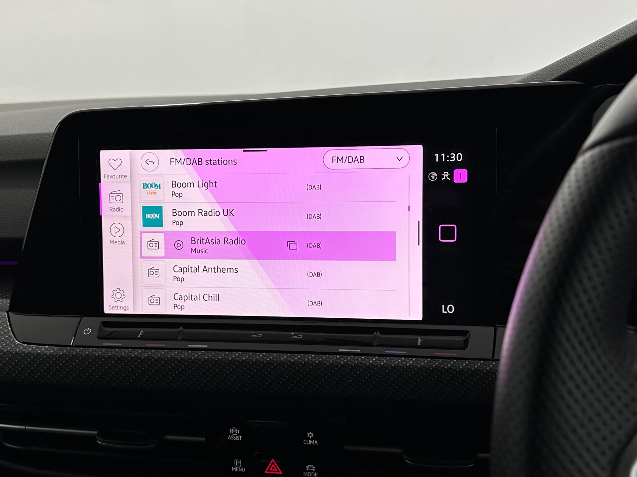 Volkswagen Golf view 24