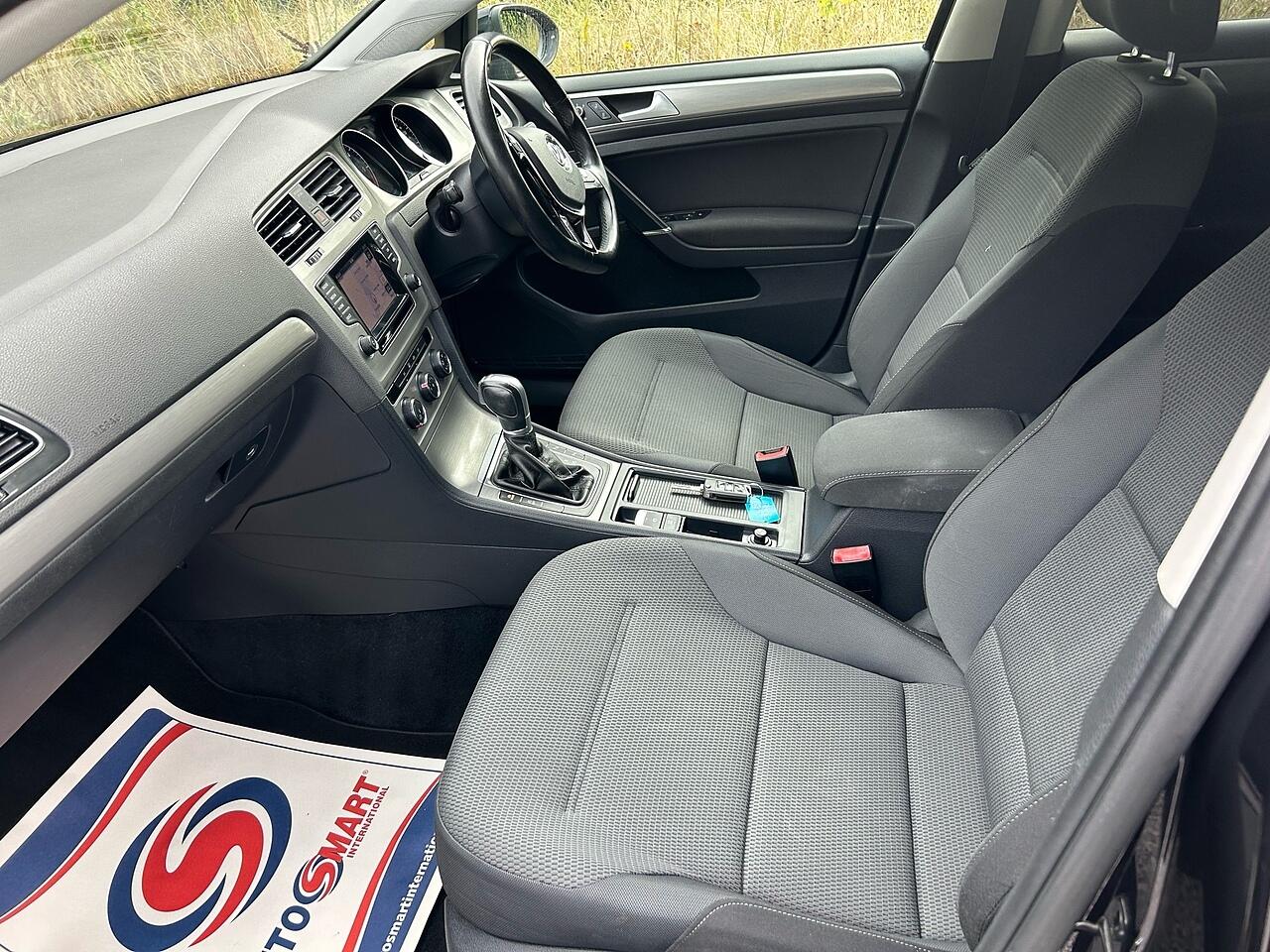Volkswagen Golf view 39