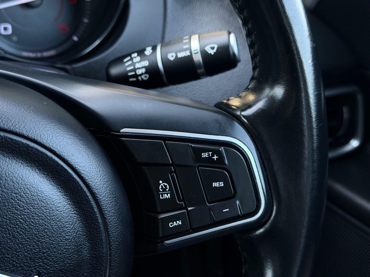 Jaguar Xe view 26