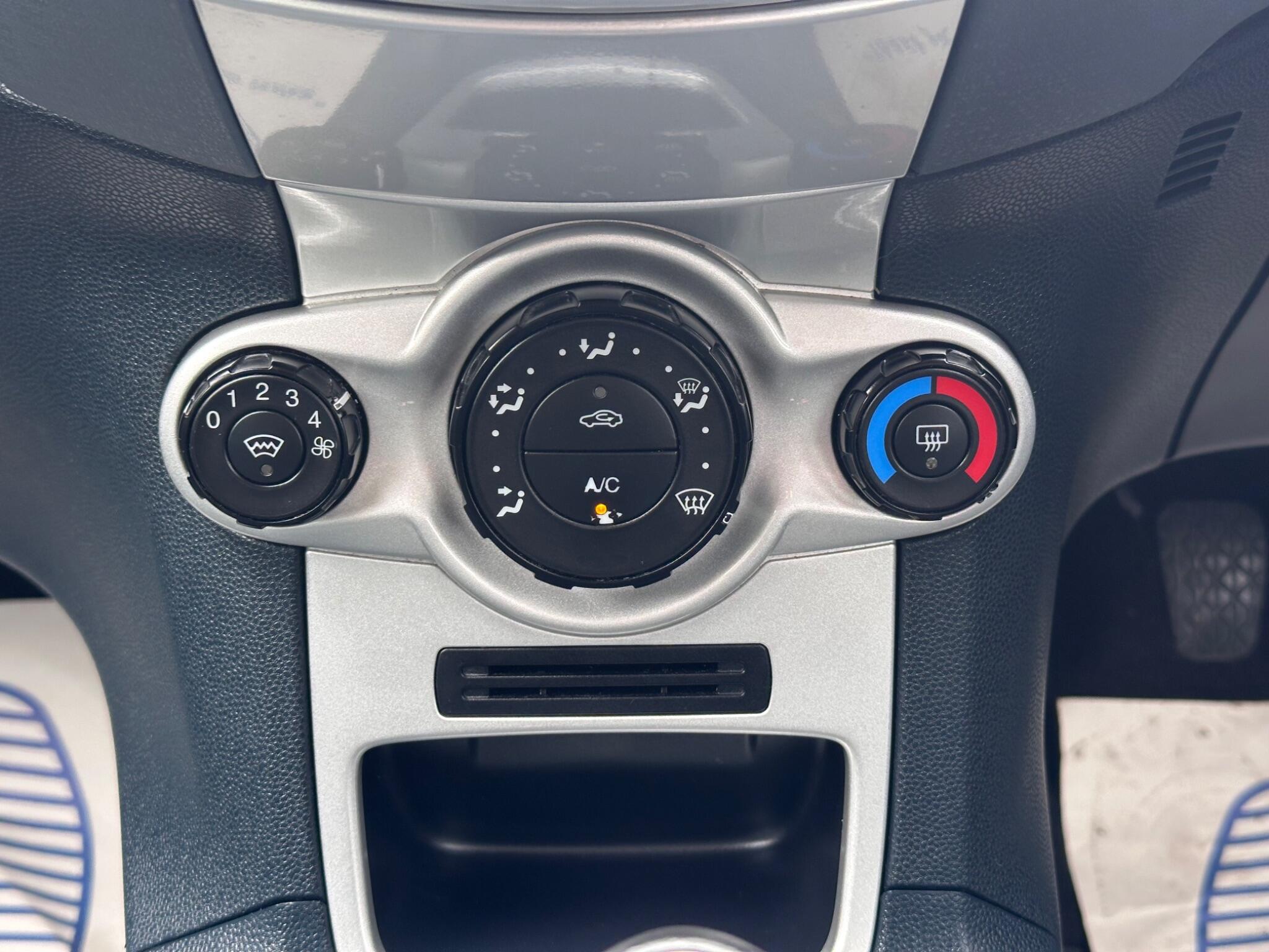 Ford Fiesta view 36