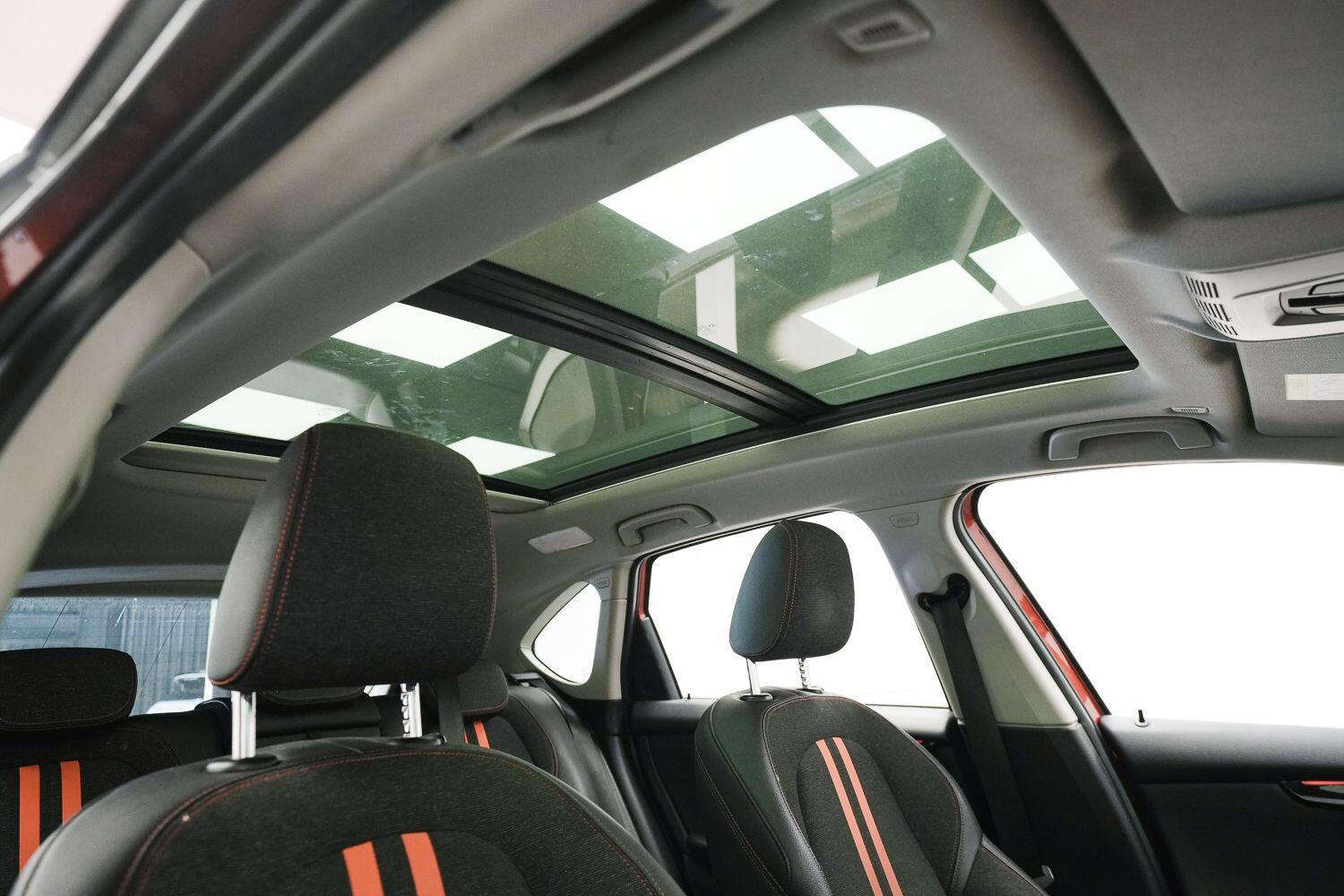 BMW 2 Series Active Tourer view 13