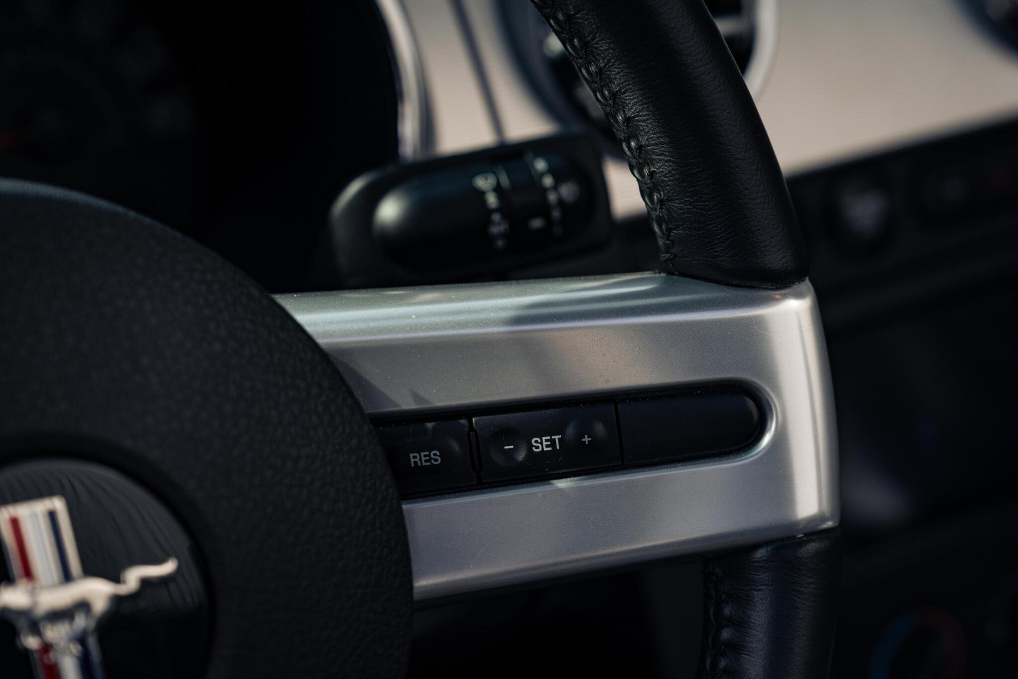 Ford Mustang view 8
