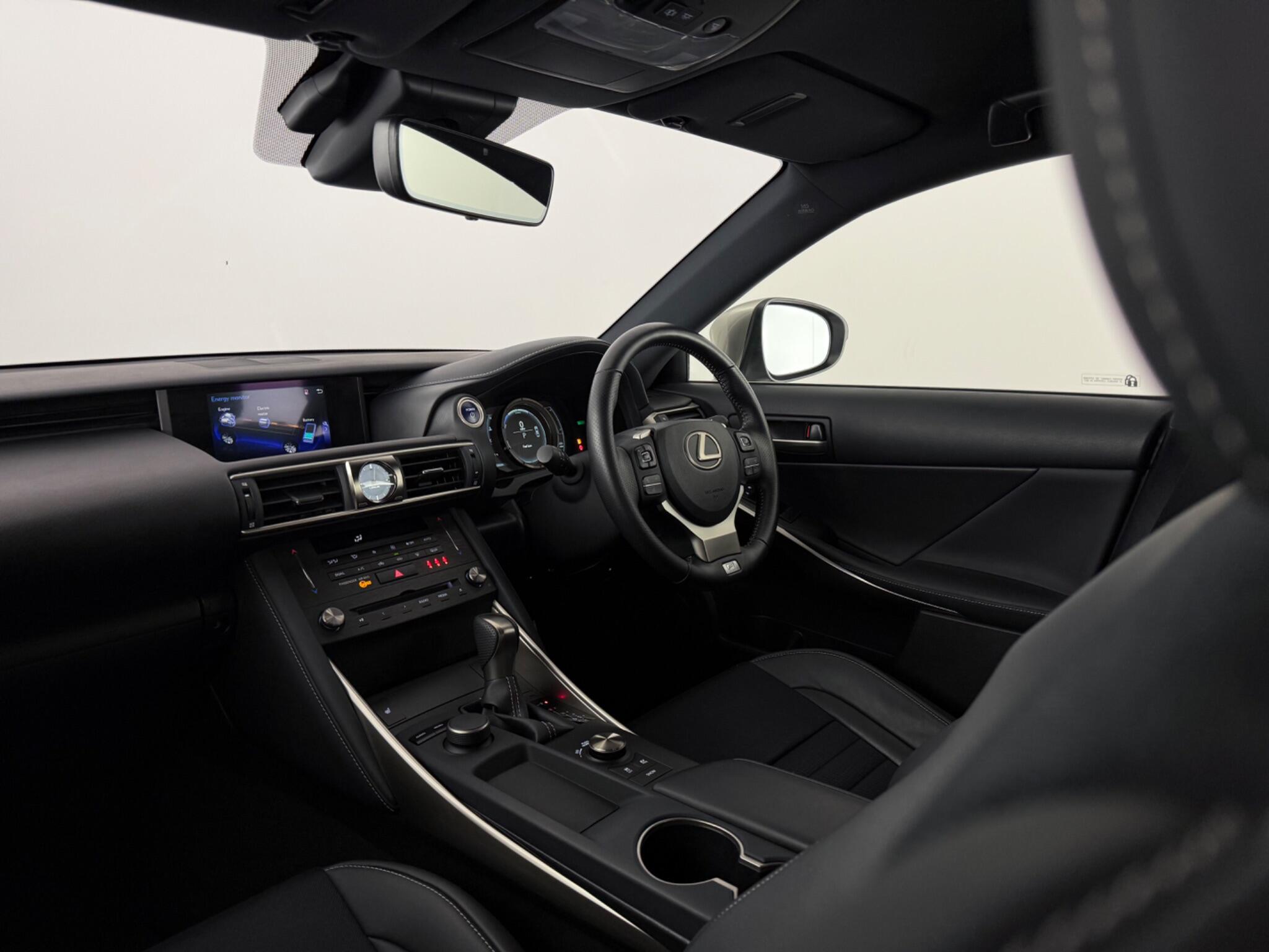 Lexus Is view 4