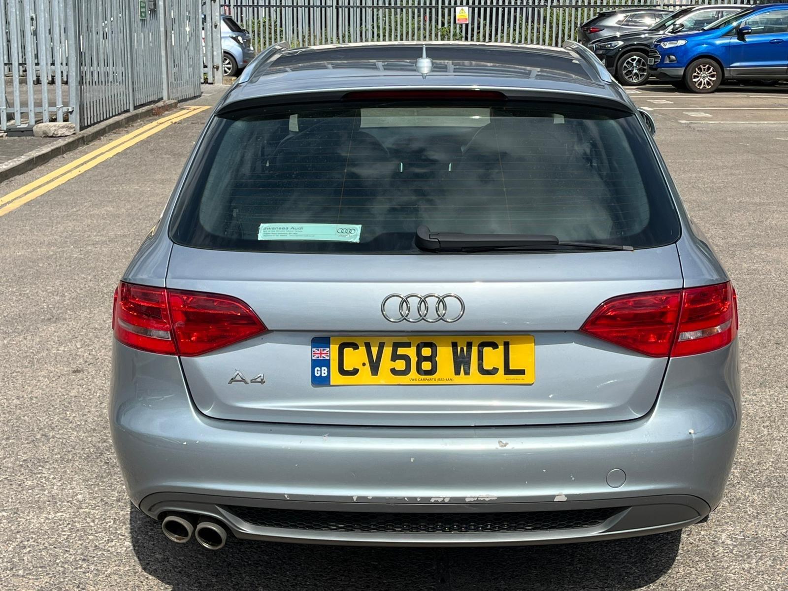 Audi A4 view 14