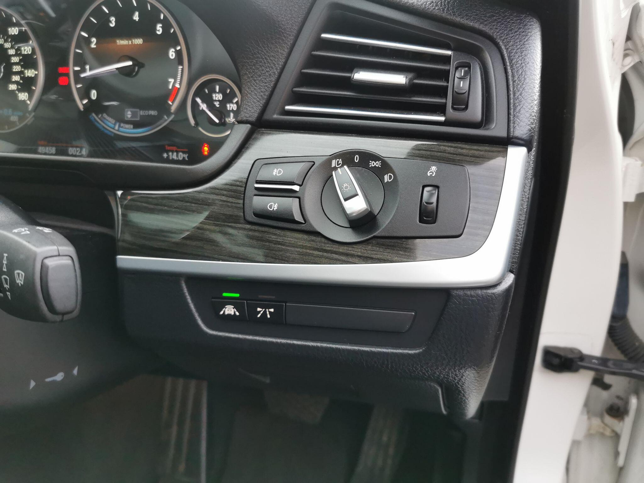 BMW 5 Series view 17