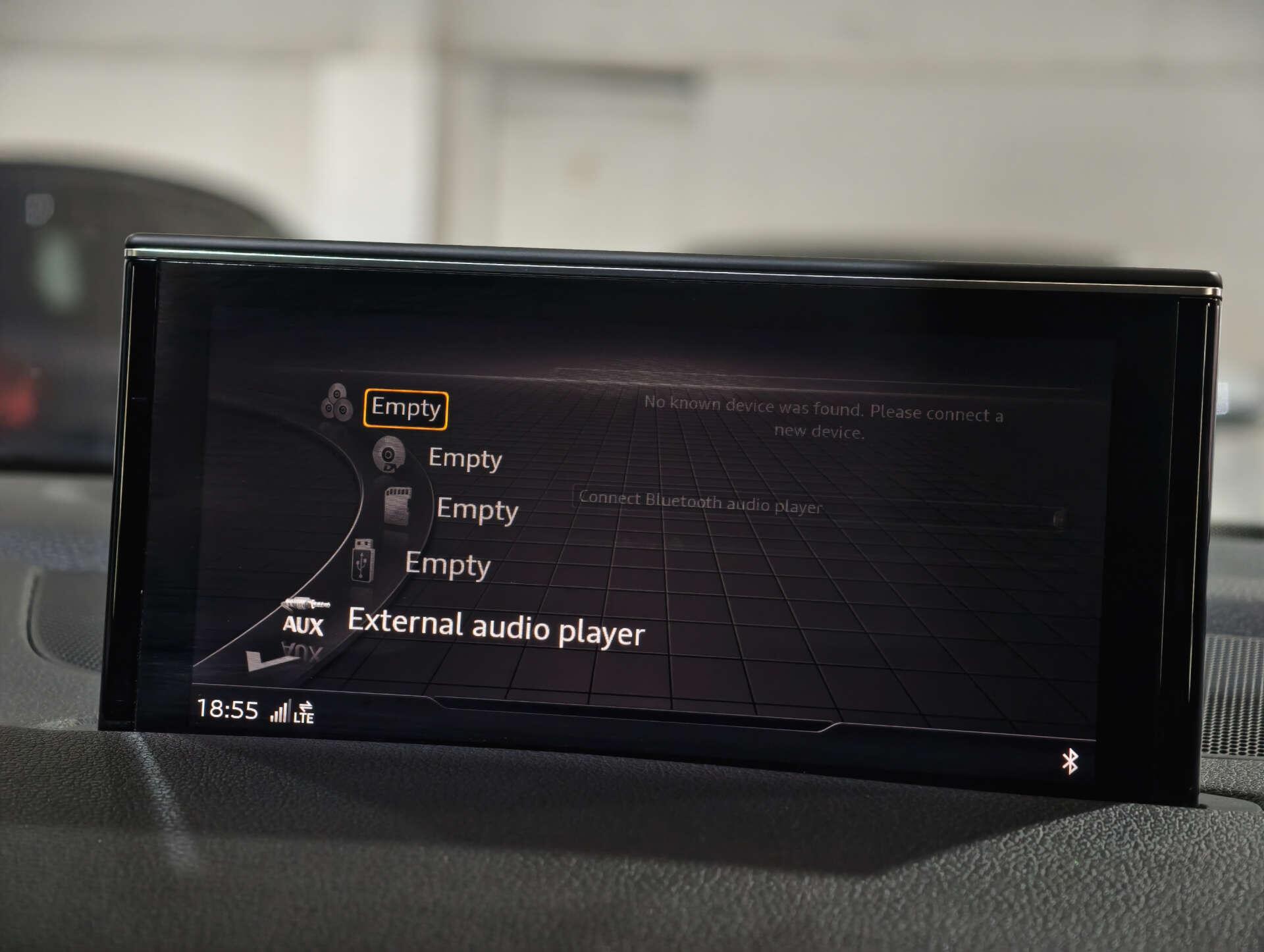 Audi Q7 view 38