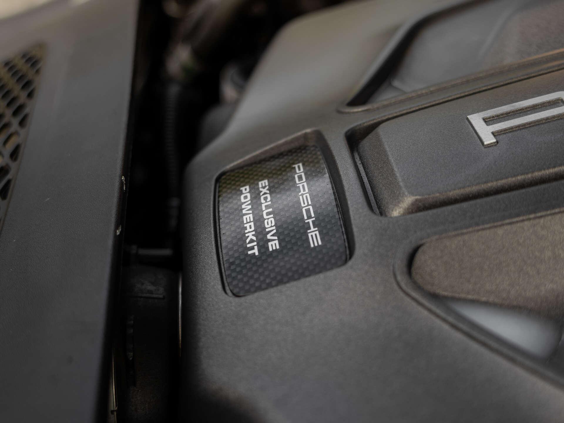 Porsche Macan view 6
