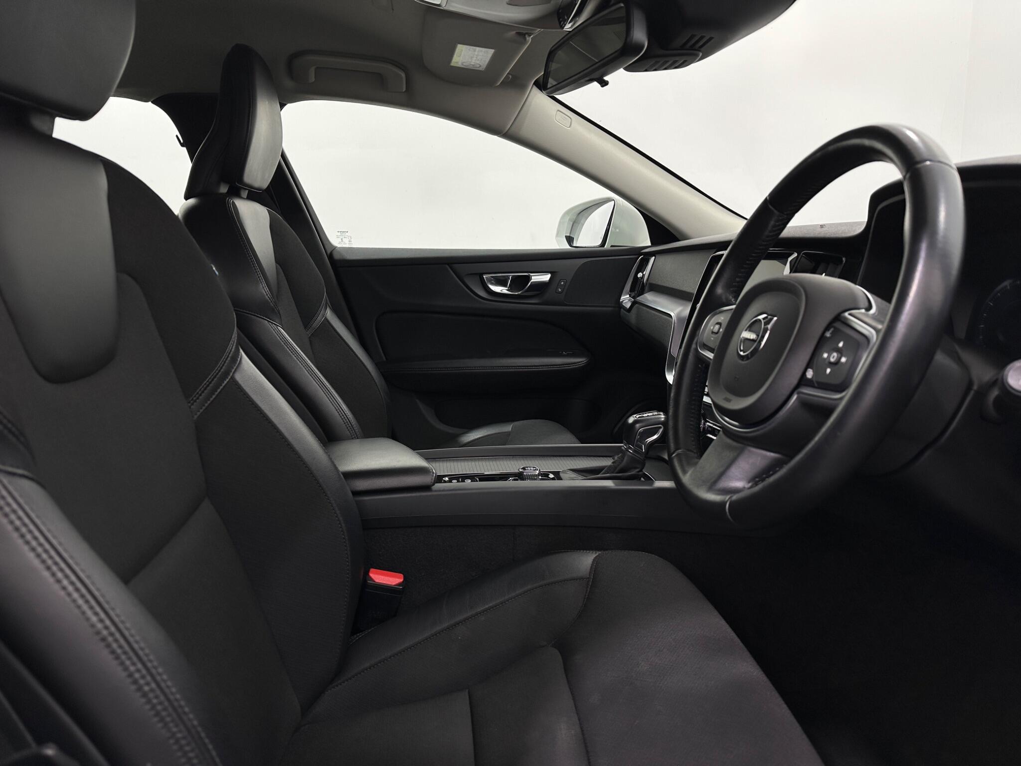 Volvo V60 view 30