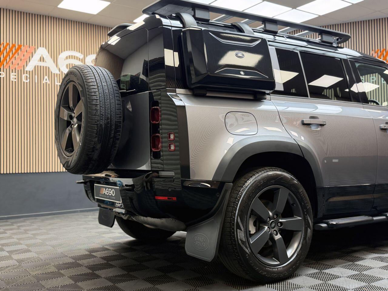 Land Rover Defender 110 view 12