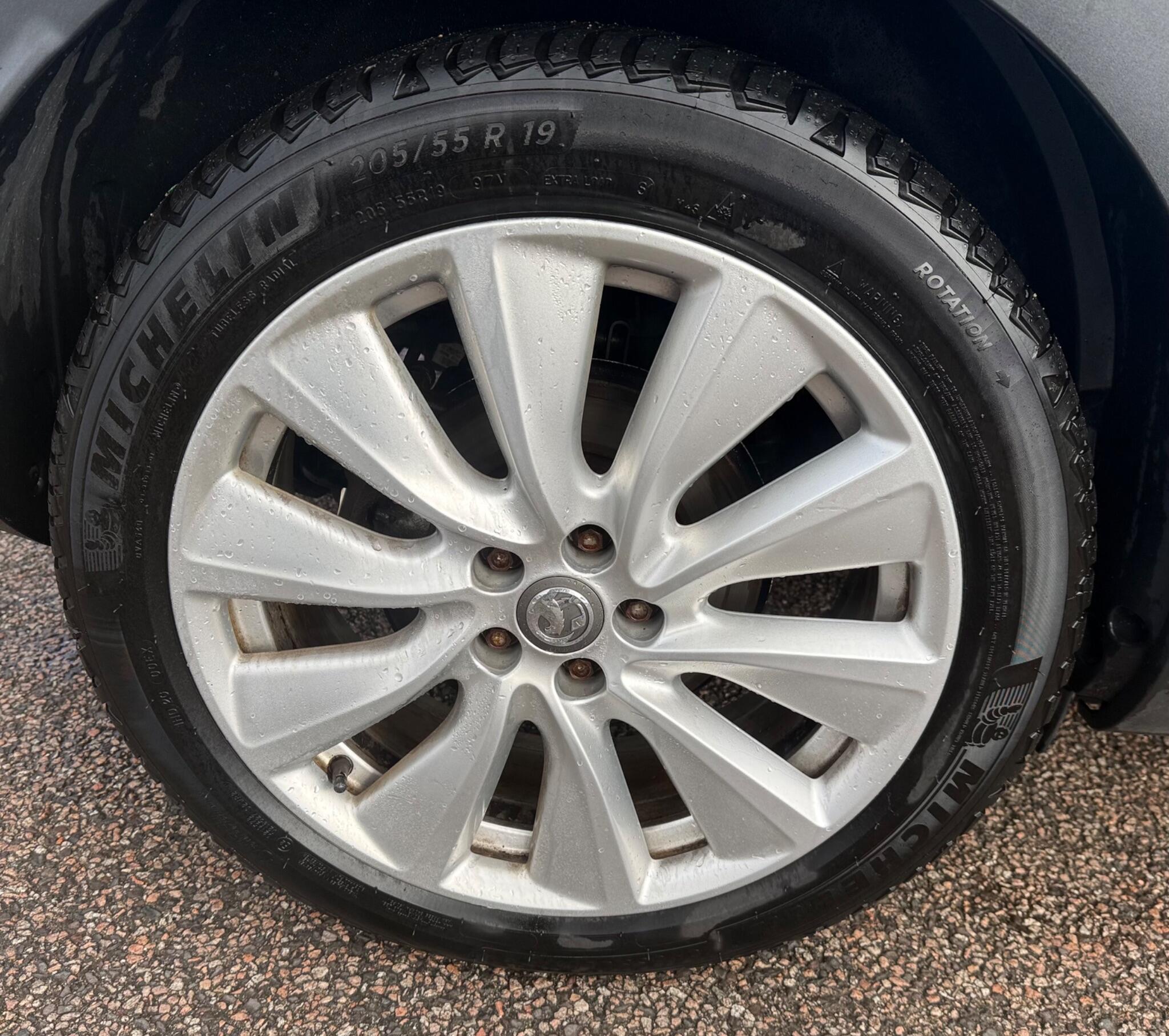 Vauxhall Grandland X view 25