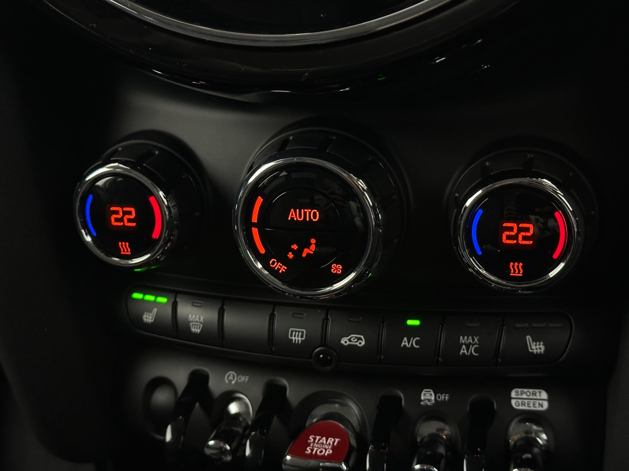 Mini Cooper view 23