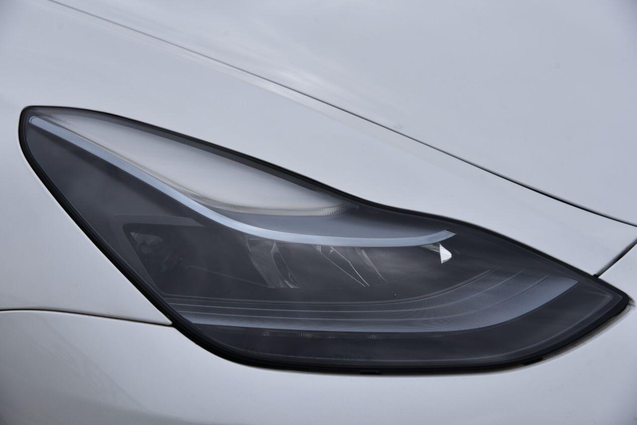 Tesla Model Y view 10