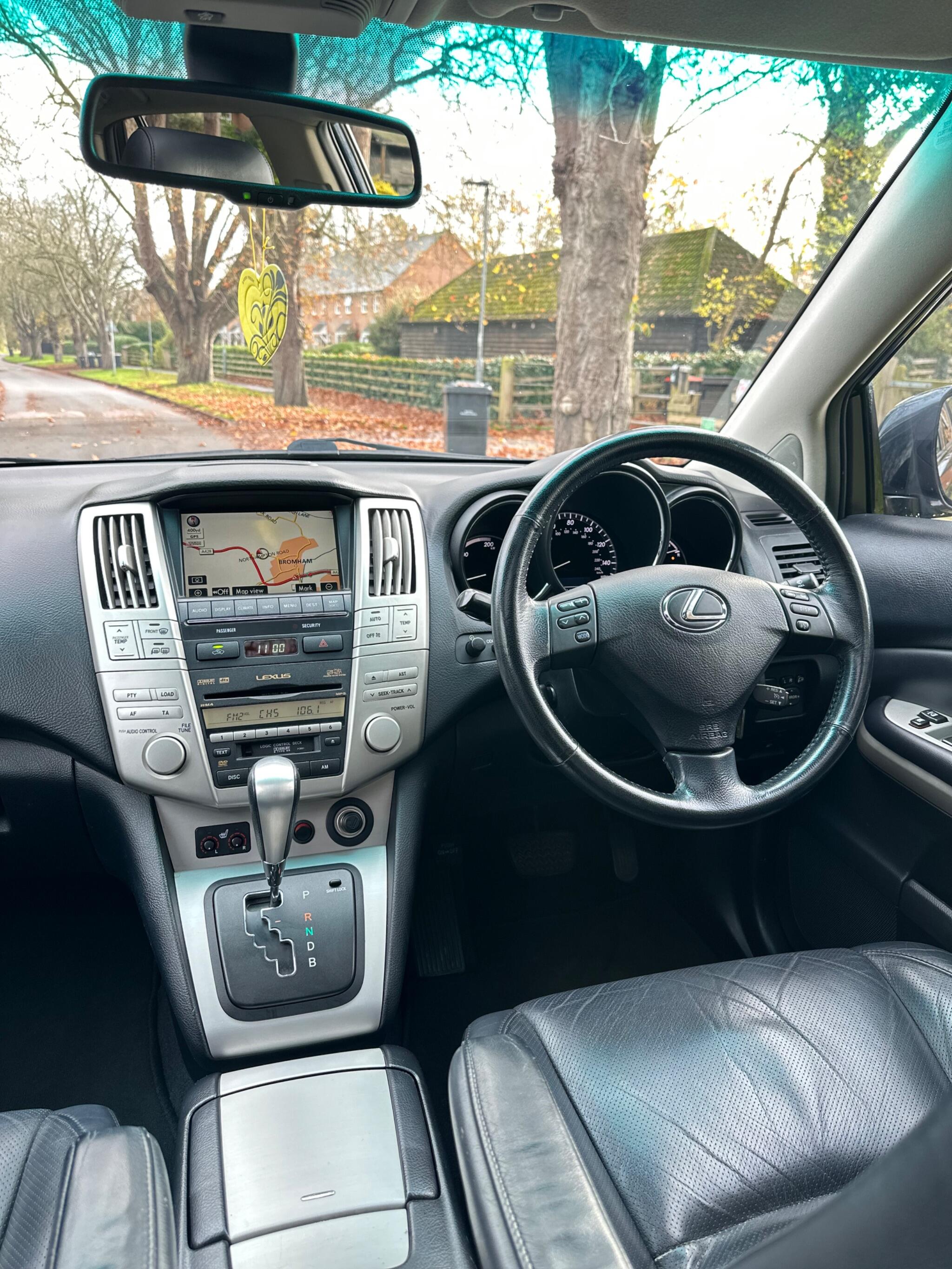 2009 Lexus RX image 22