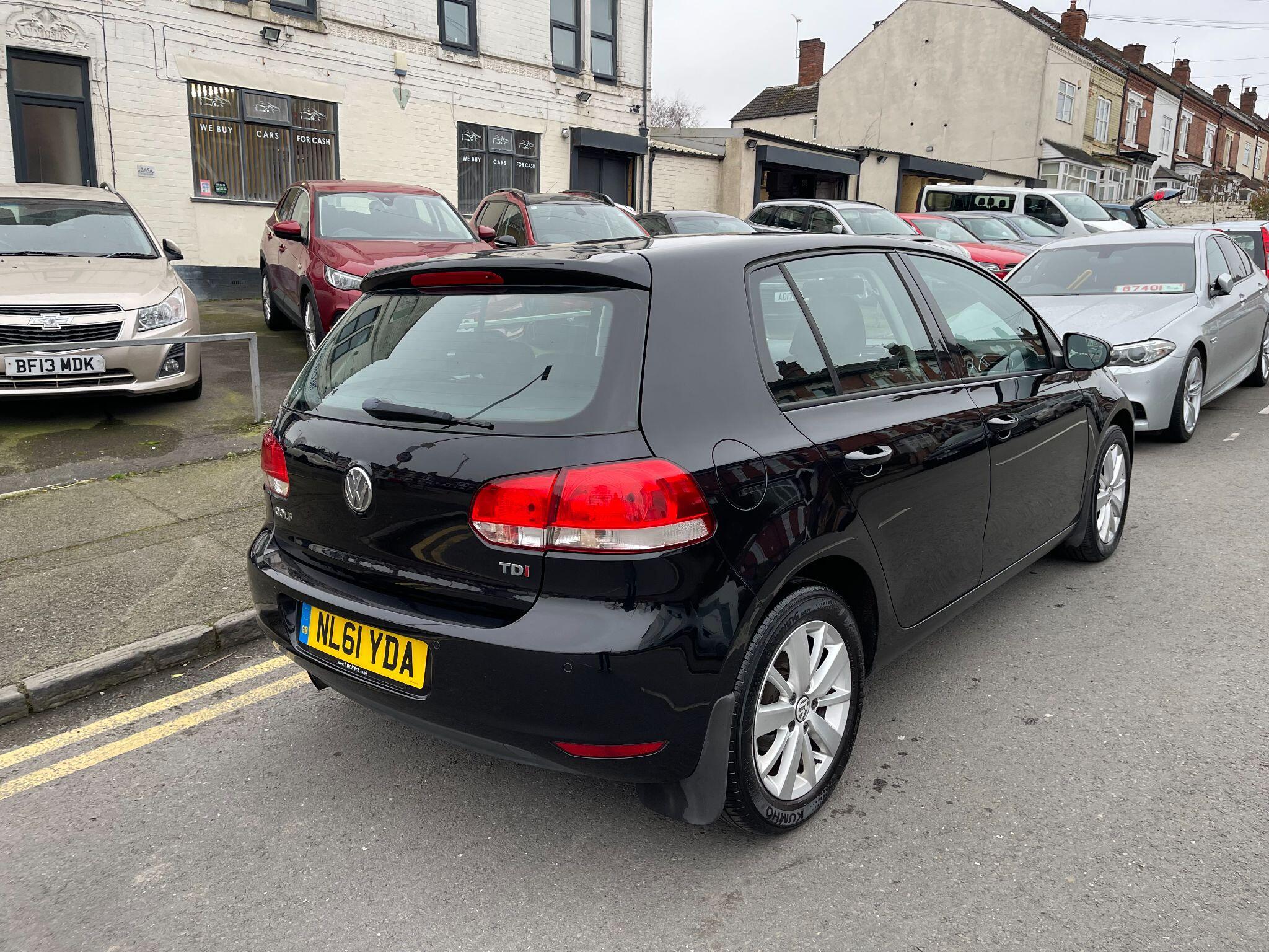Volkswagen Golf view 12