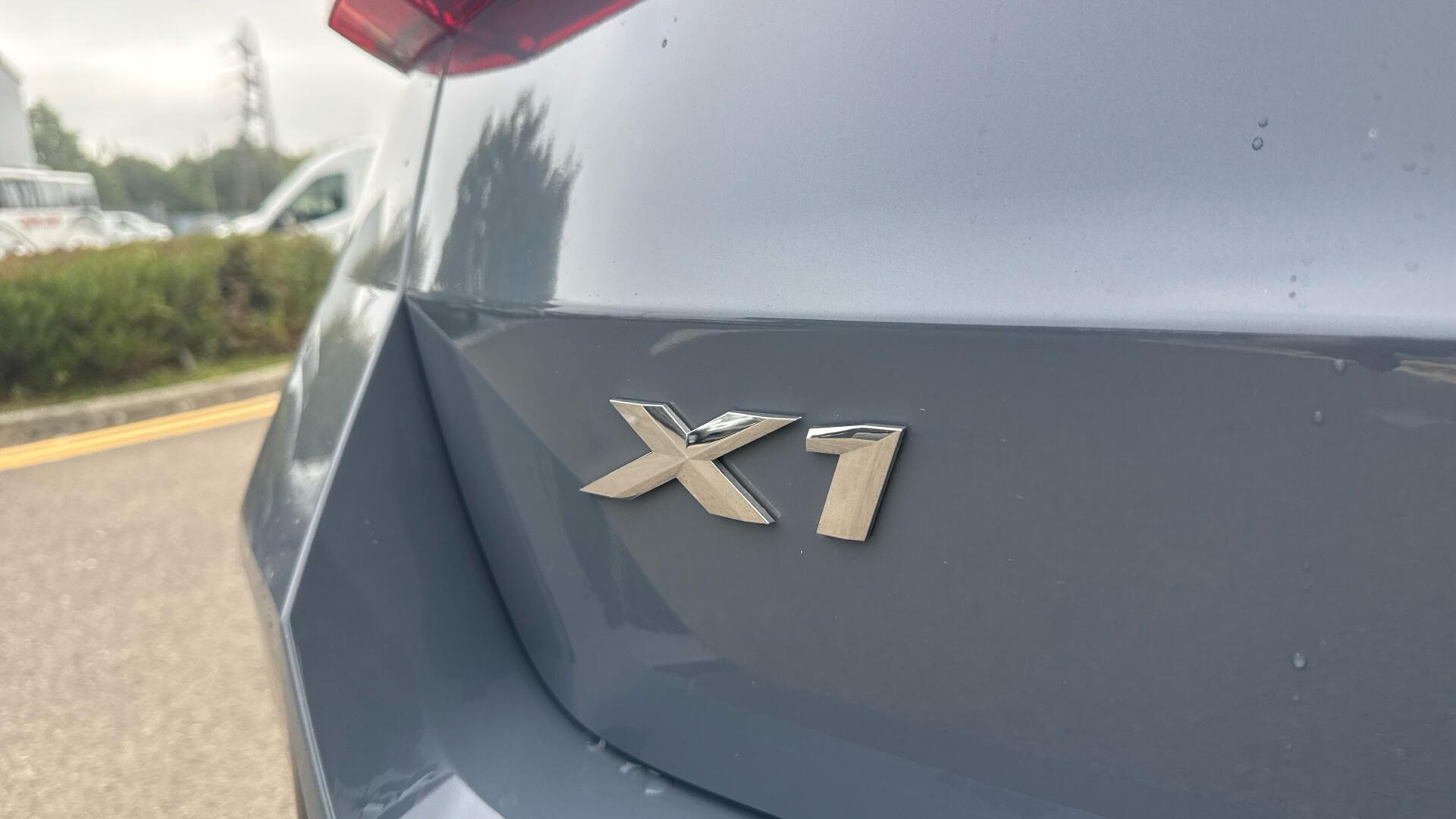 BMW X1 view 30