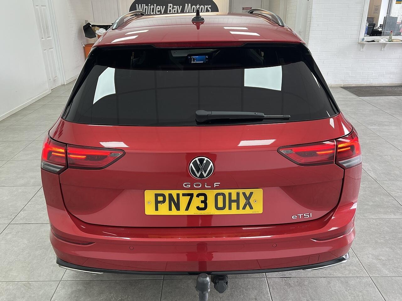 Volkswagen Golf view 4
