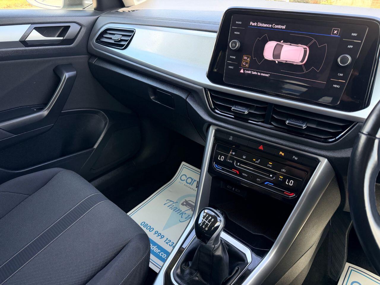 Volkswagen T-Roc view 35