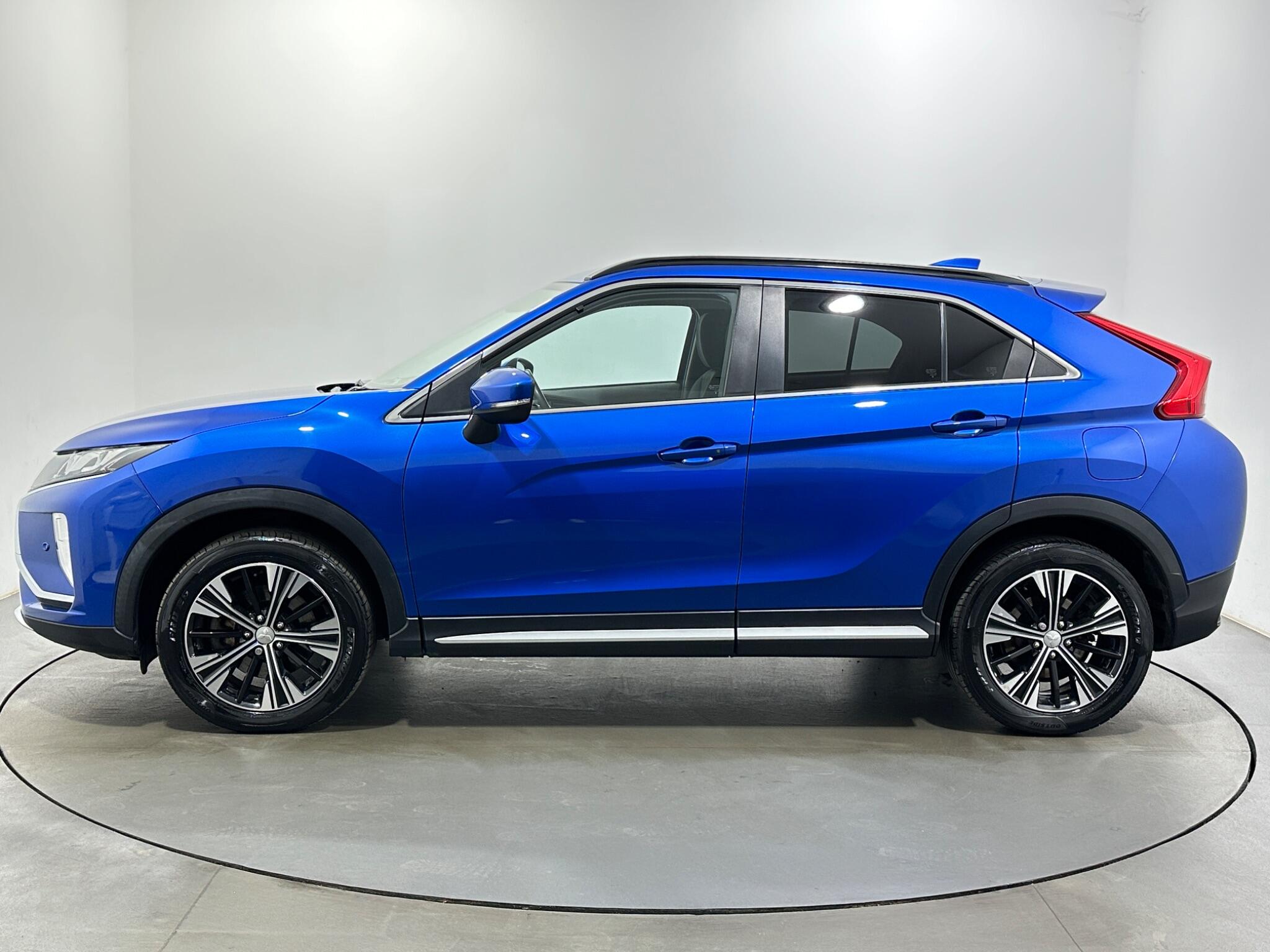 Mitsubishi Eclipse Cross view 5