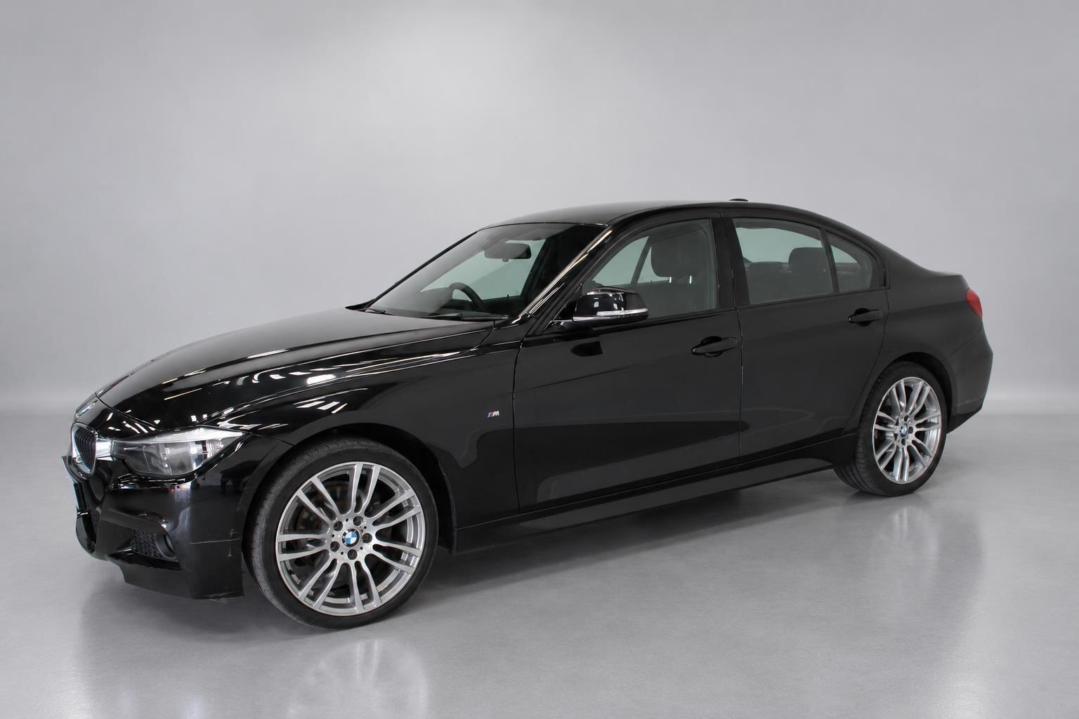 BMW 3 Series view 5