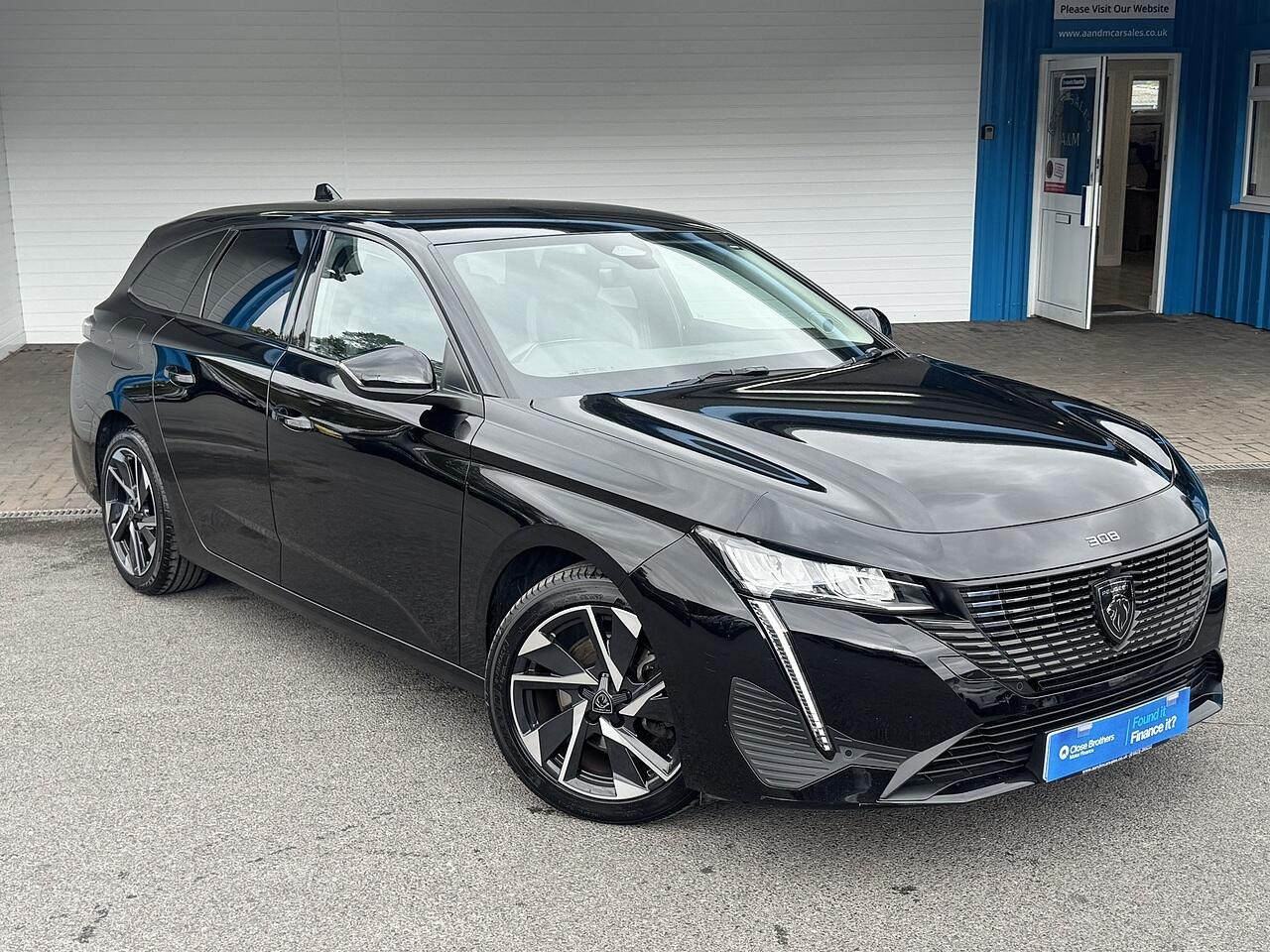 Peugeot 308 SW main image