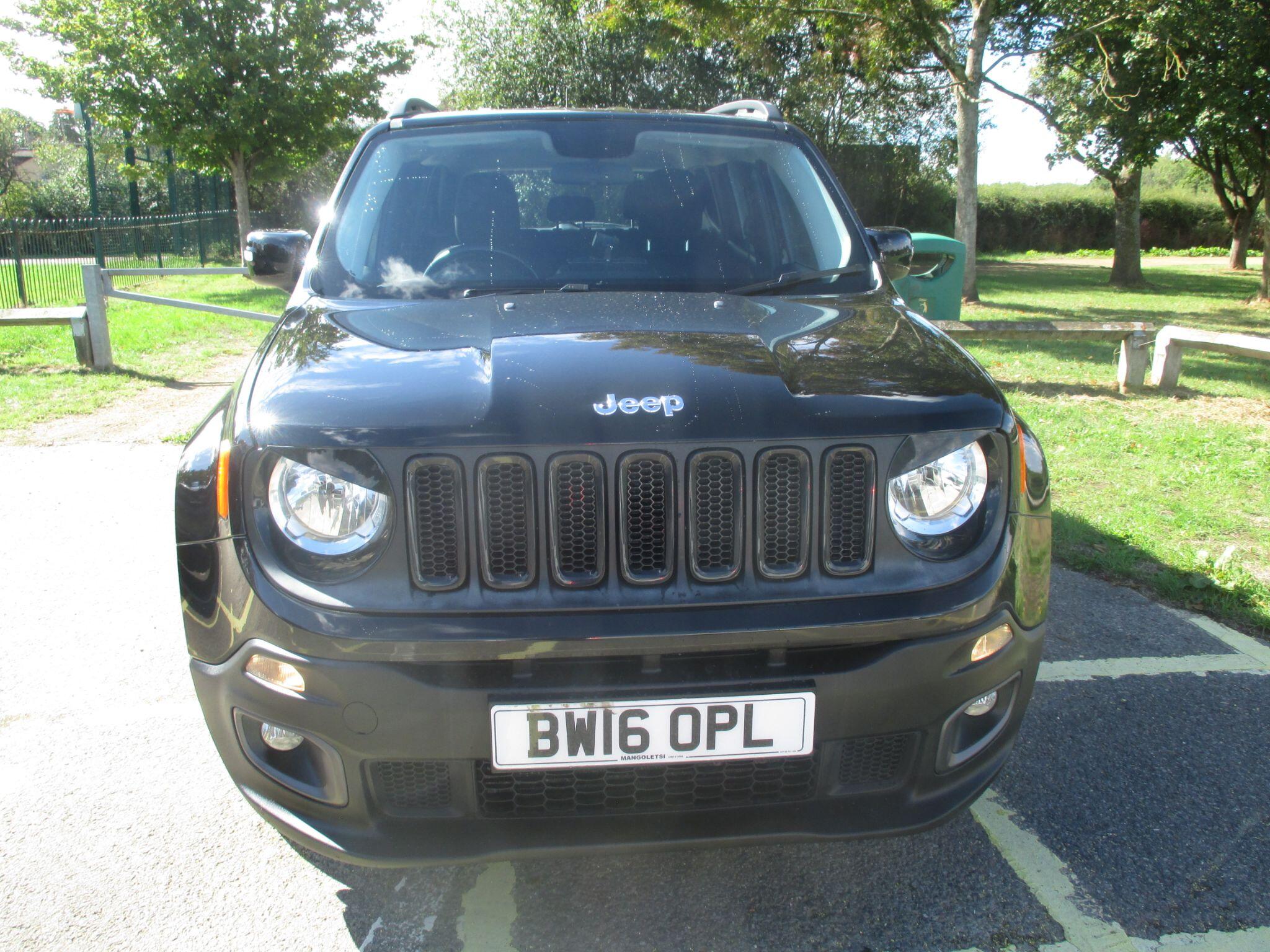 Jeep Renegade view 21