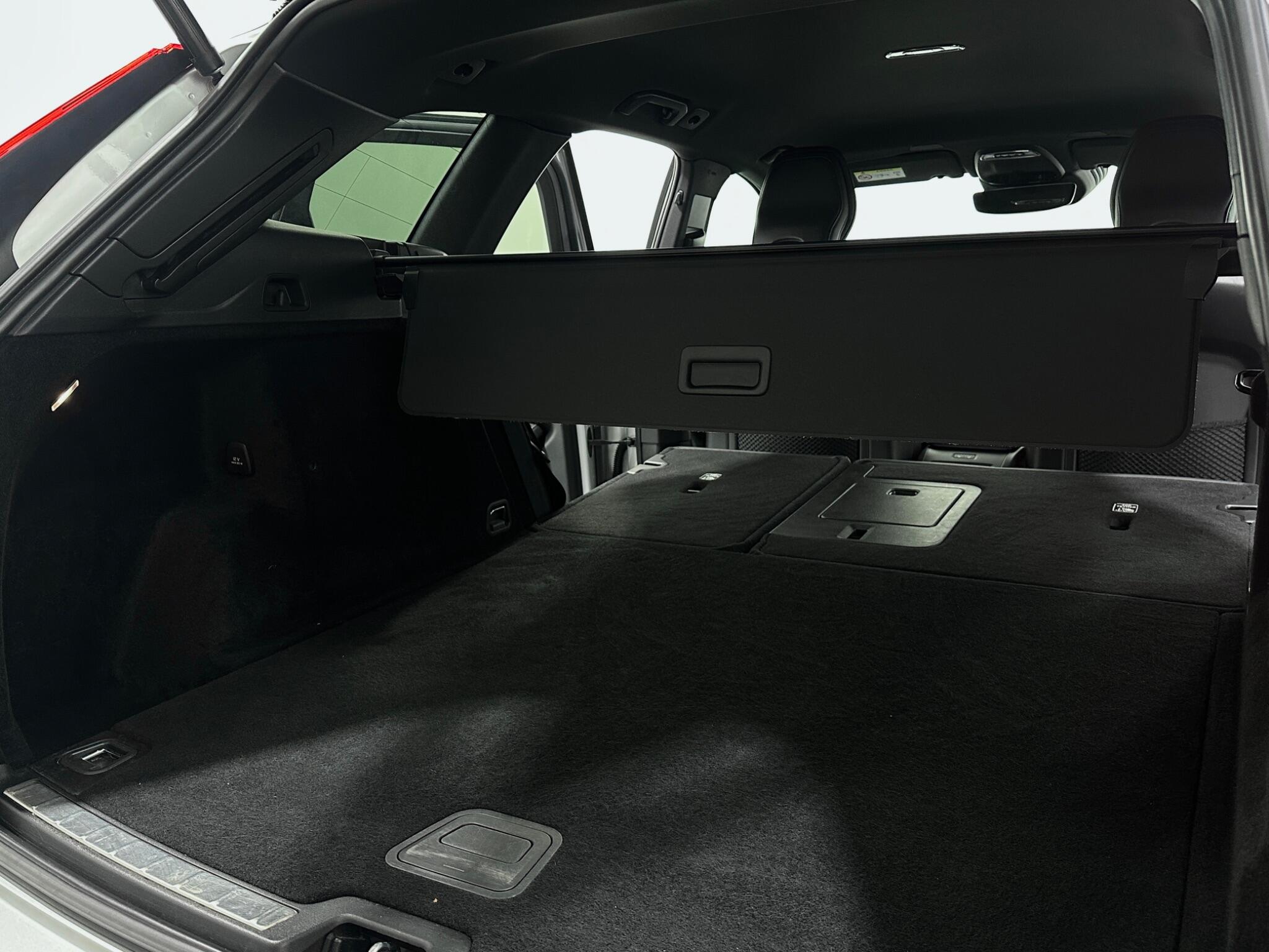 Volvo XC60 view 43
