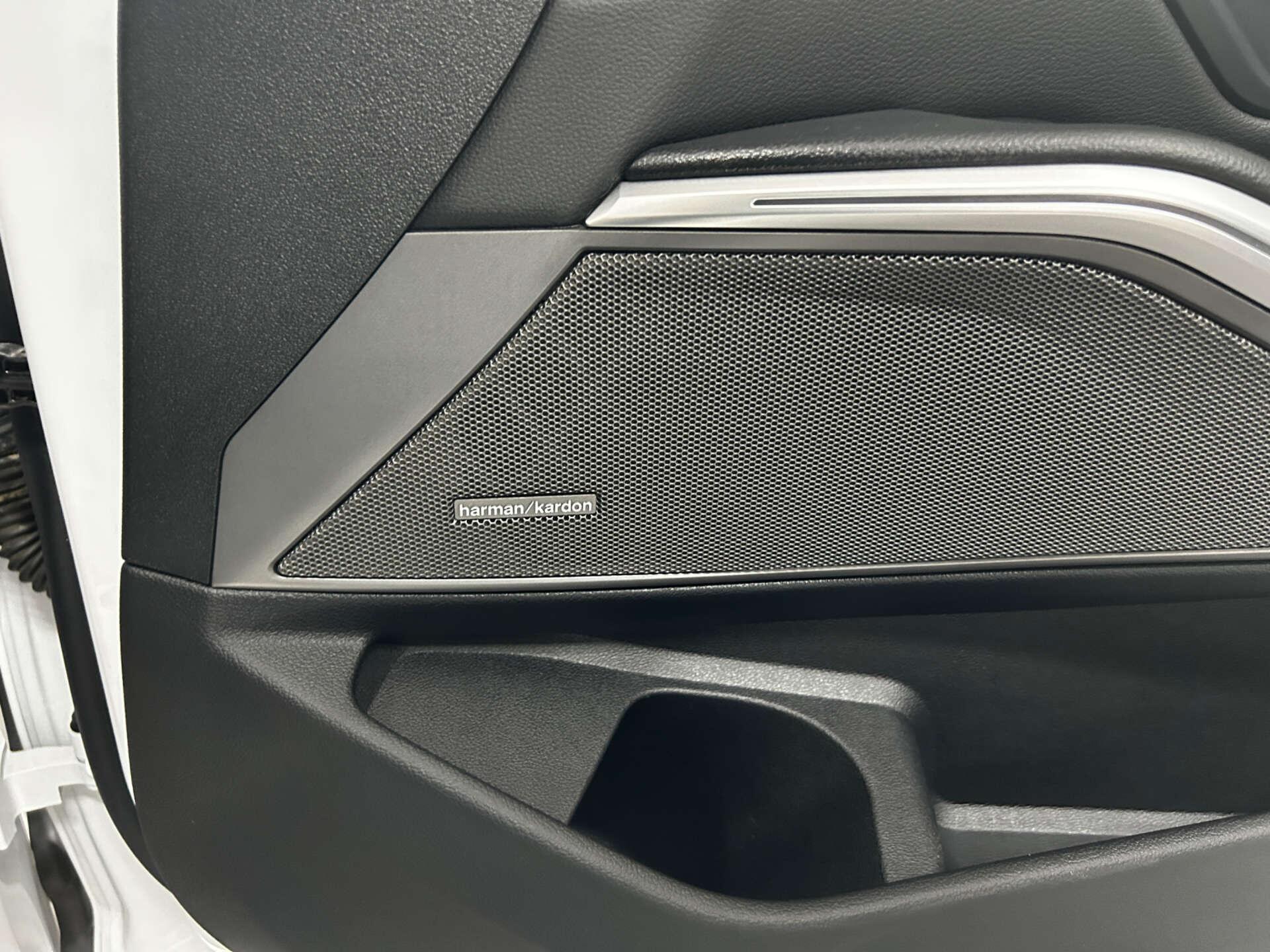 BMW 3 Series view 38