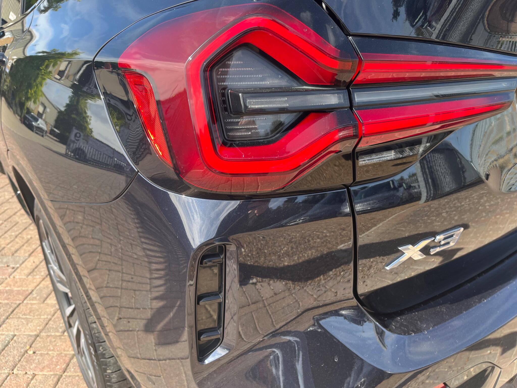 BMW X3 view 45