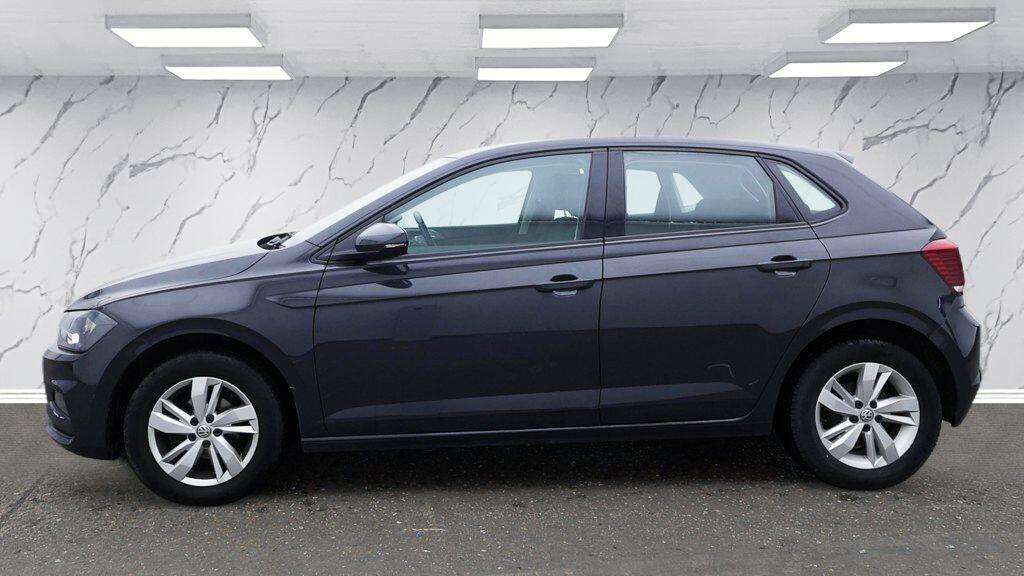 Volkswagen Polo view 9