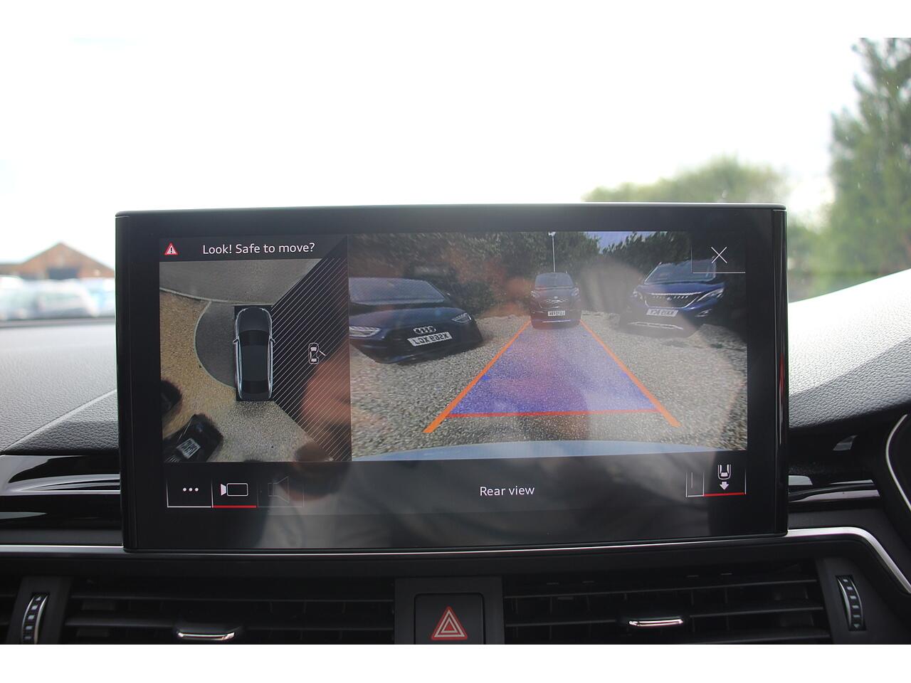 Audi A4 view 26