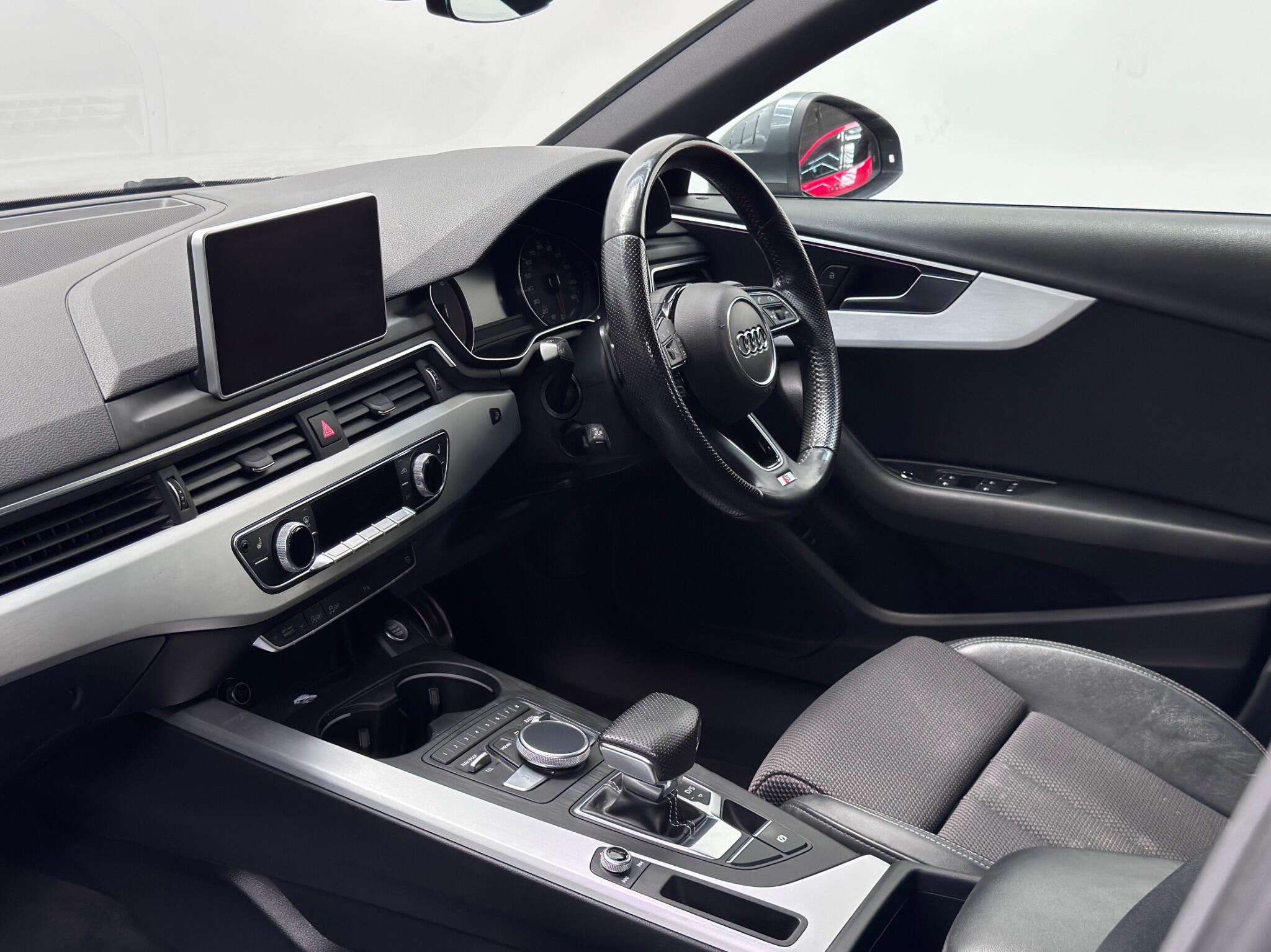 Audi A4 view 63
