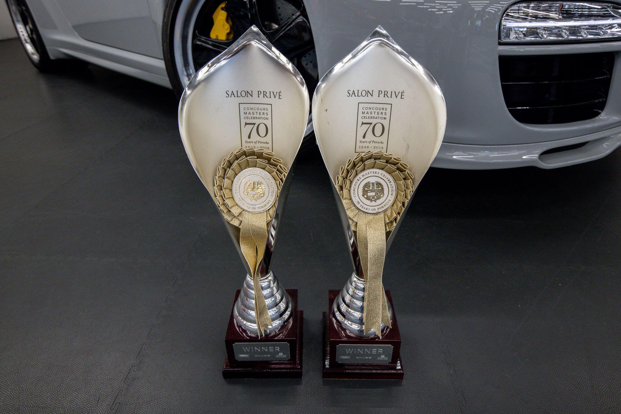 Porsche 911 view 9