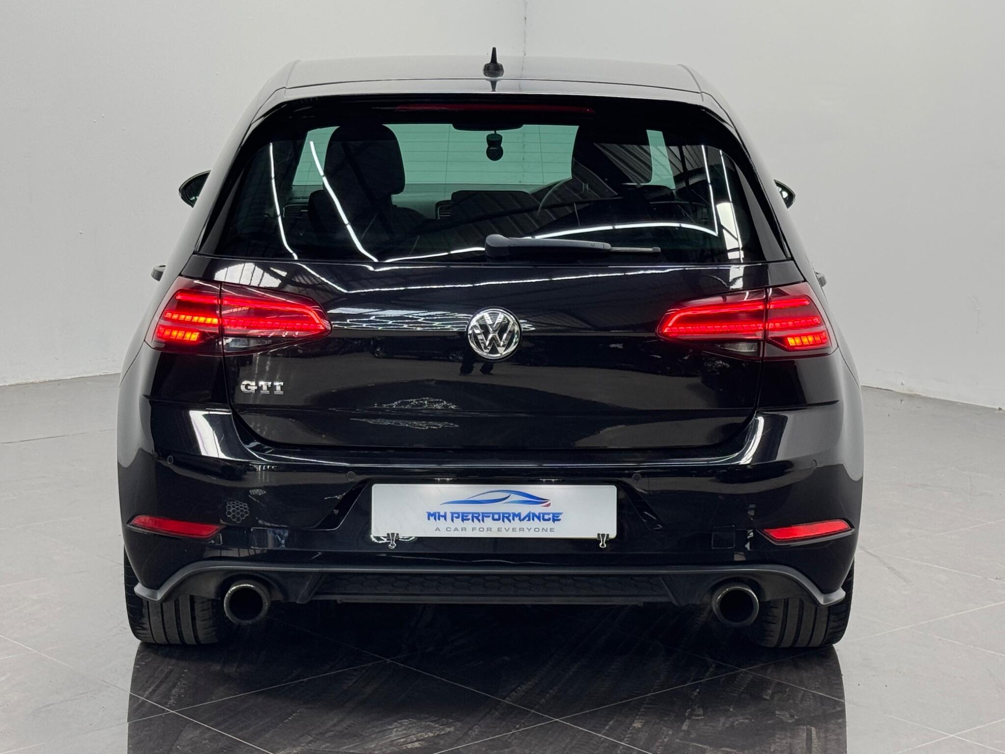 Volkswagen Golf view 68