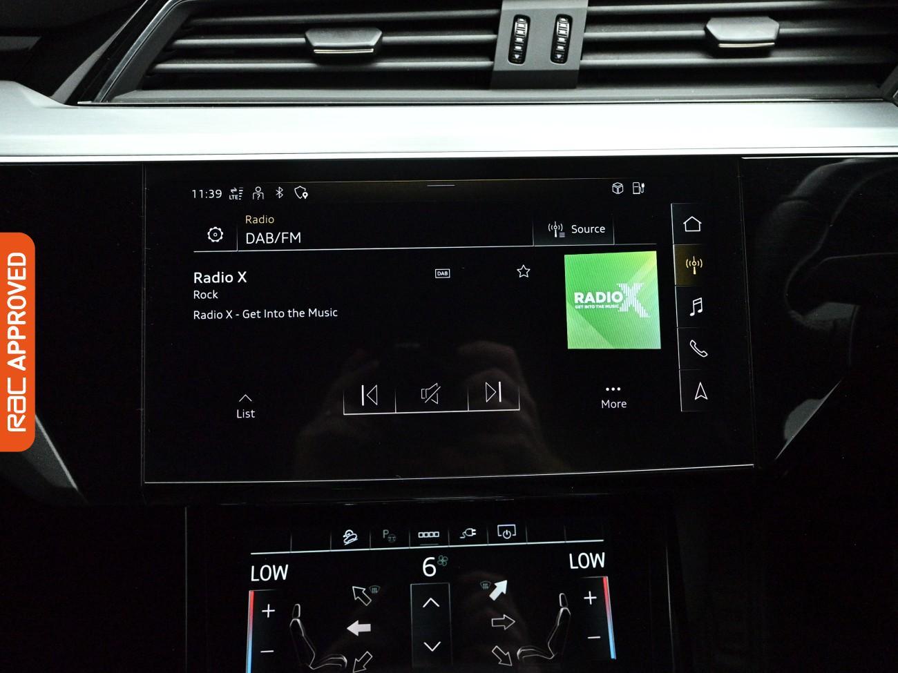 Audi E-Tron view 18