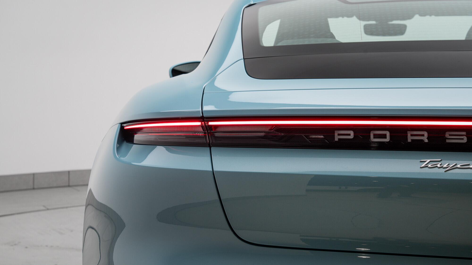 Porsche Taycan view 13