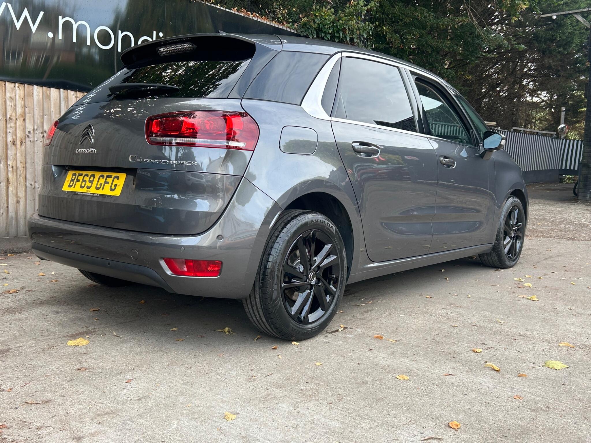 Citroen C4 Spacetourer view 17