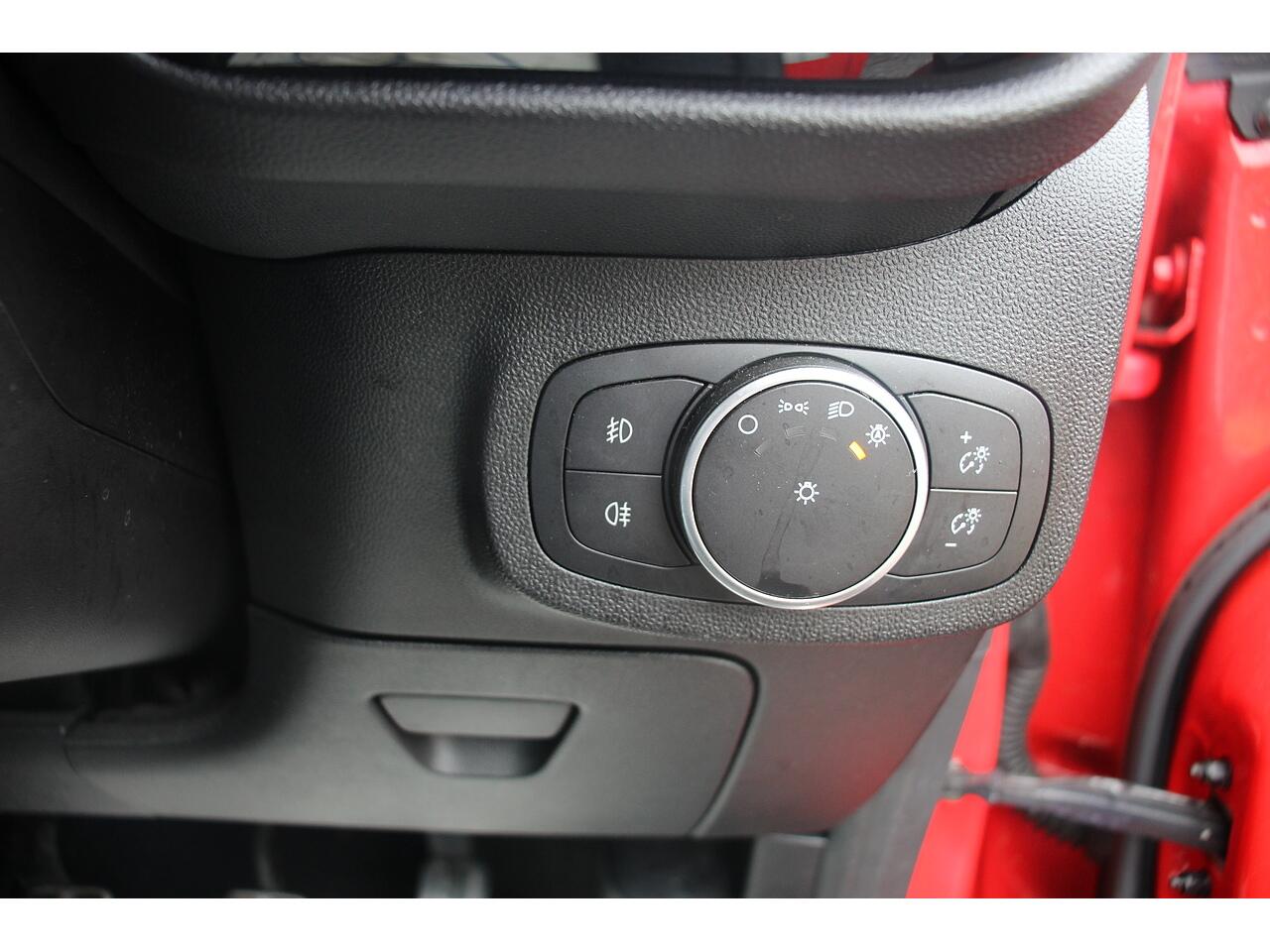 Ford Fiesta view 34