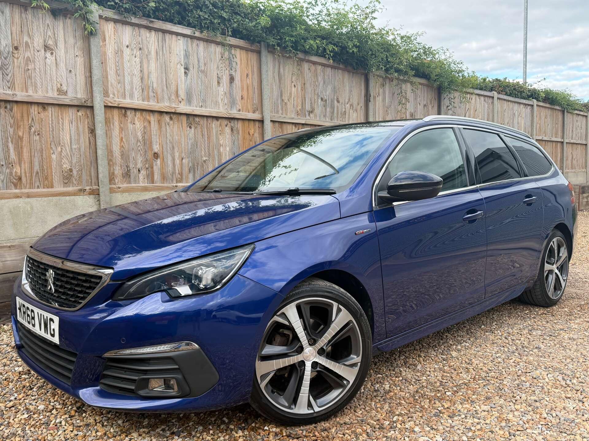 Peugeot 308 SW main image