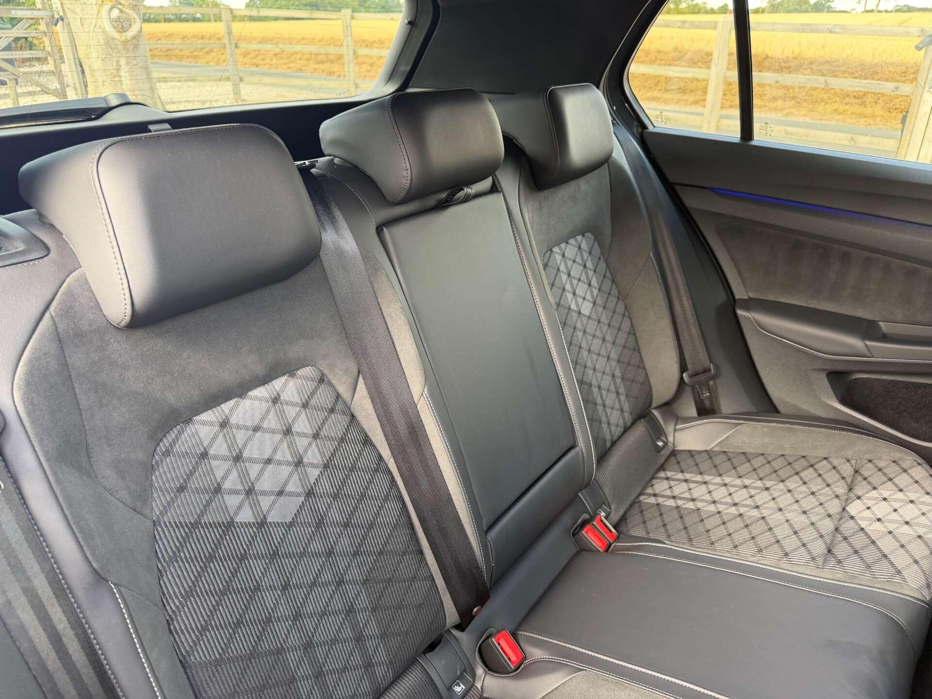 Volkswagen Golf view 14