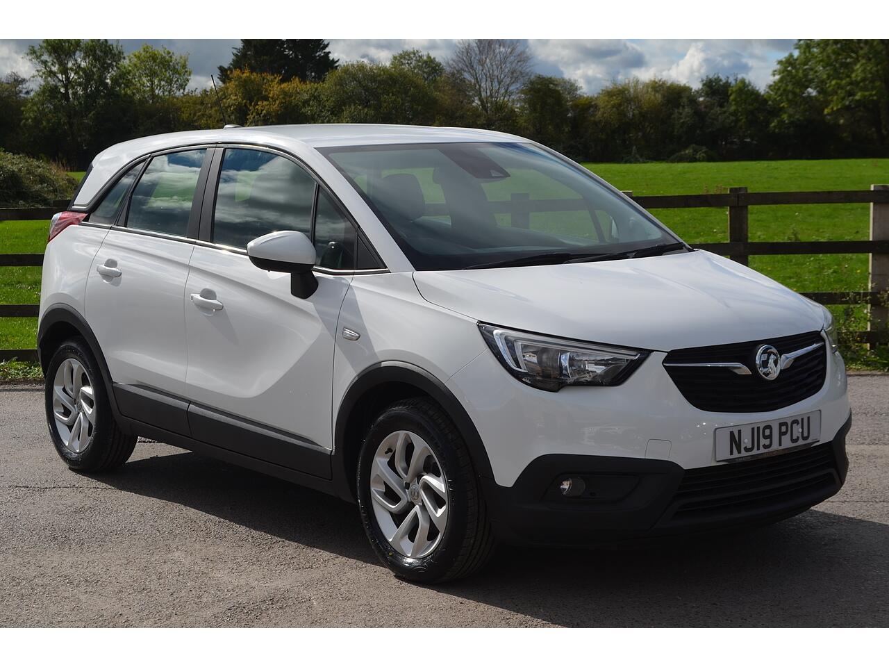 2019 Vauxhall Crossland X in White for sale
