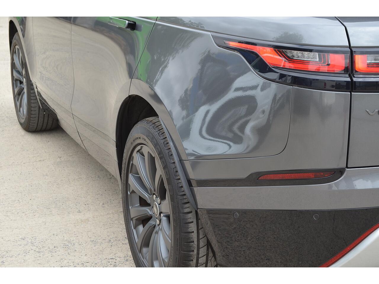 Land Rover Range Rover Velar view 44