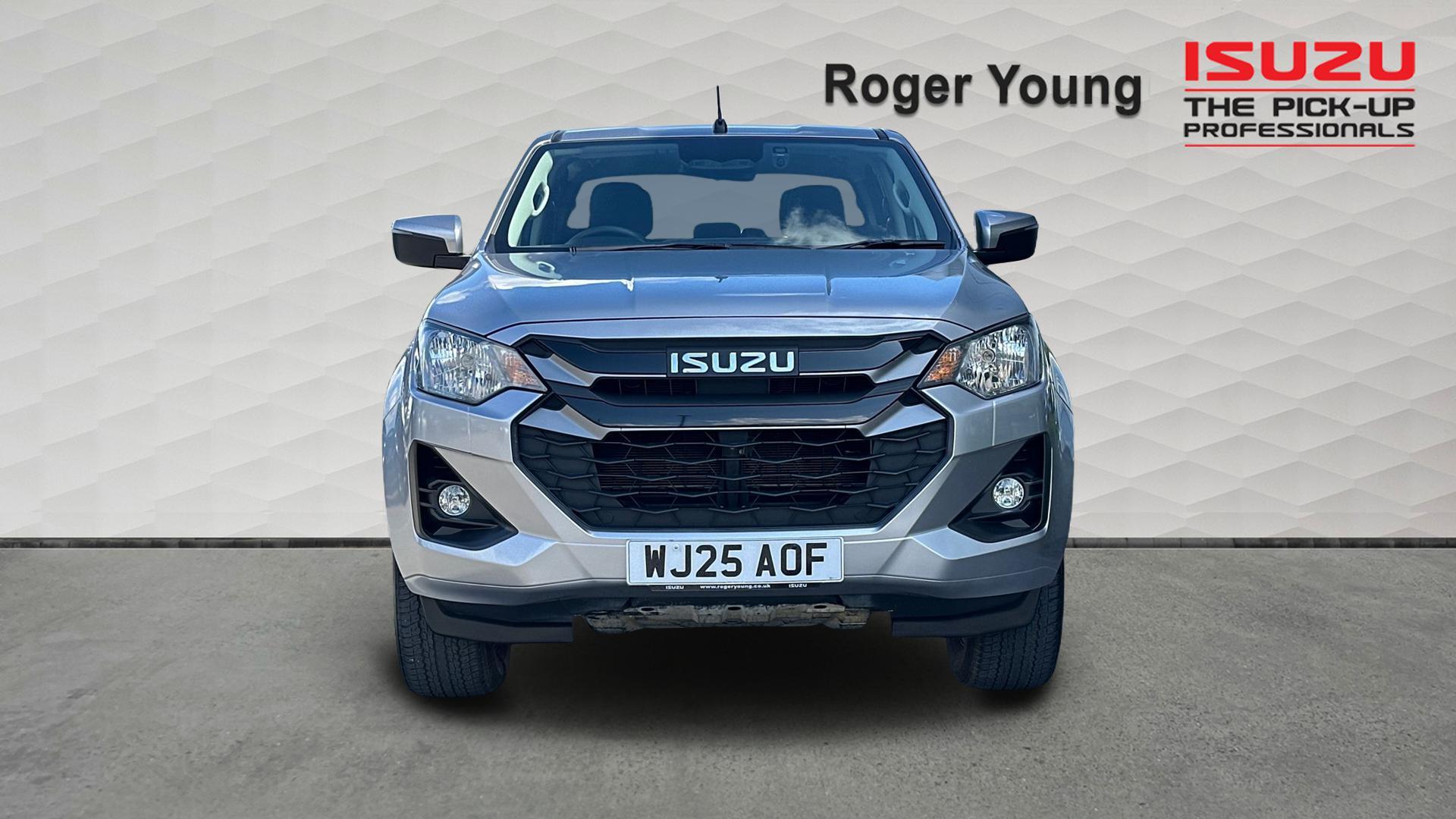 Isuzu D-Max view 7
