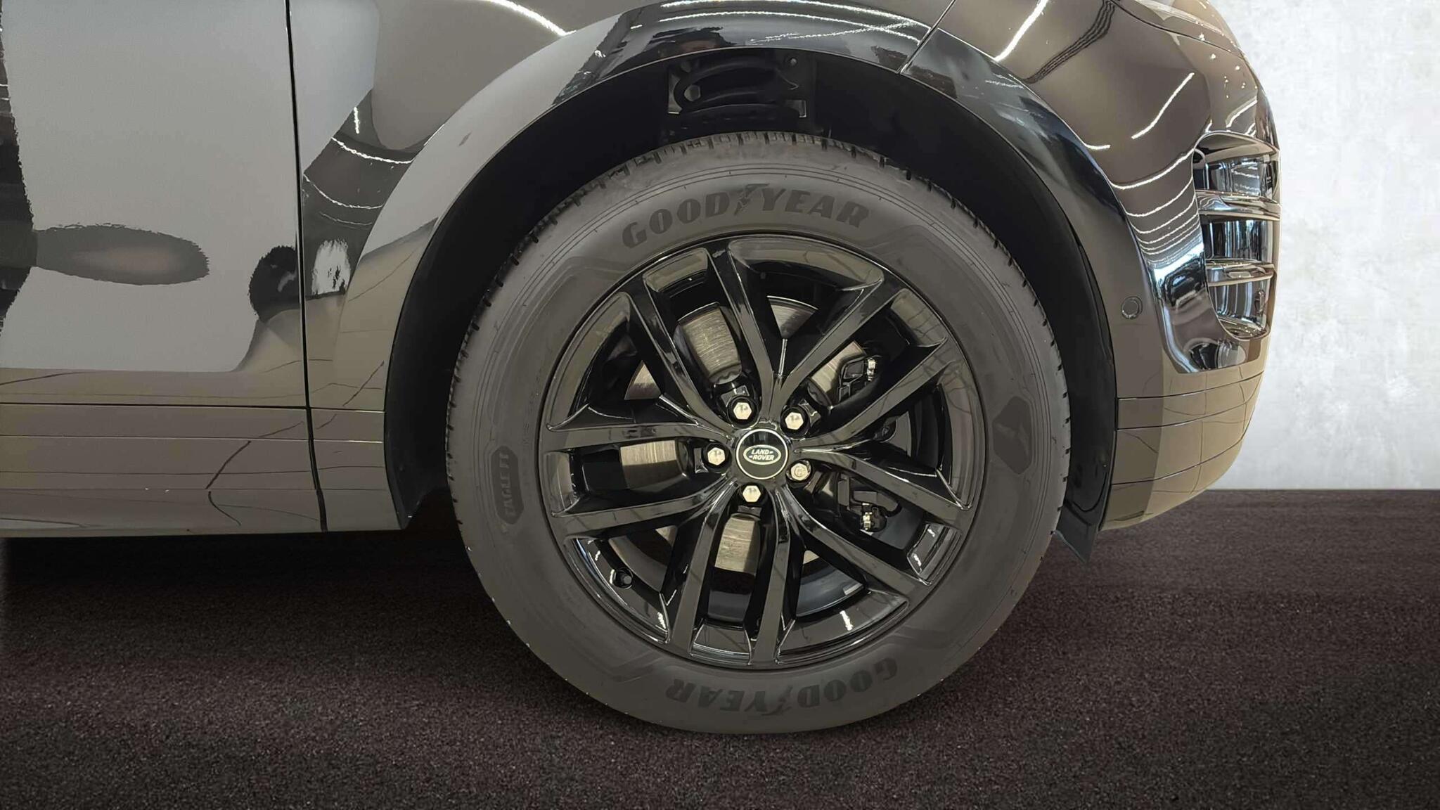 Land Rover Range Rover Evoque view 8