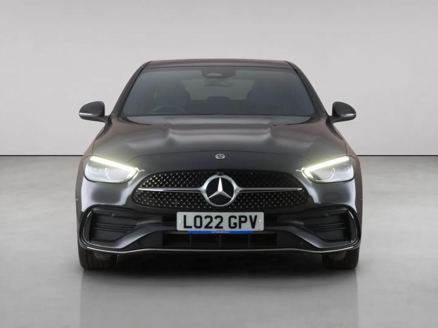 Mercedes-Benz C-Class view 5