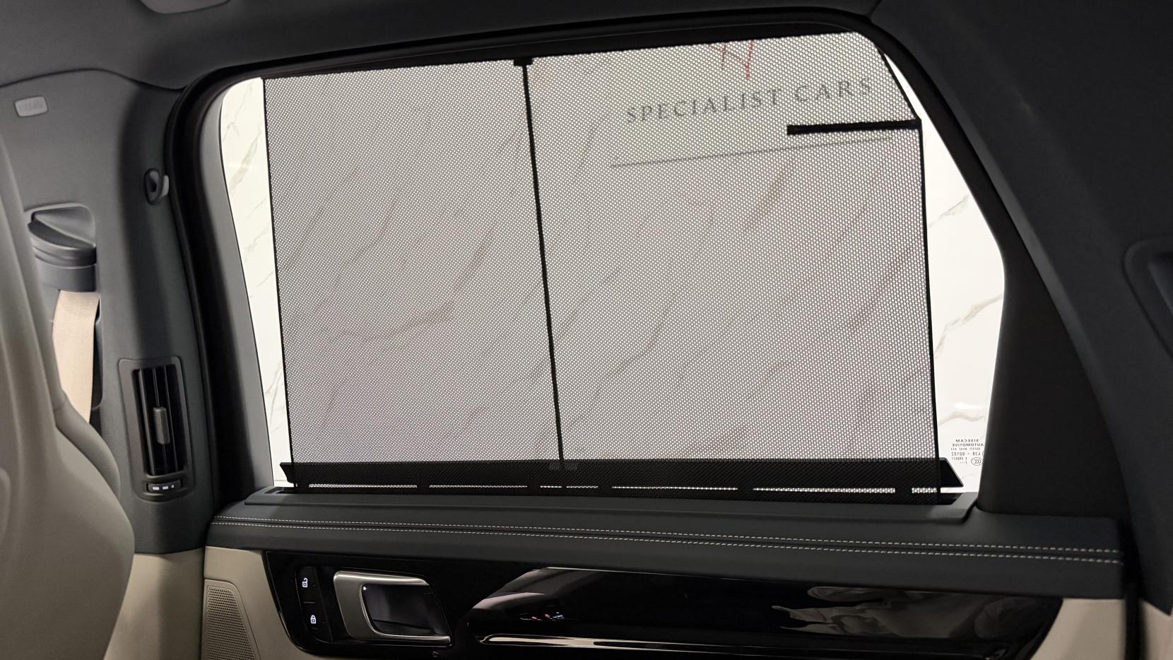 Porsche Cayenne view 31